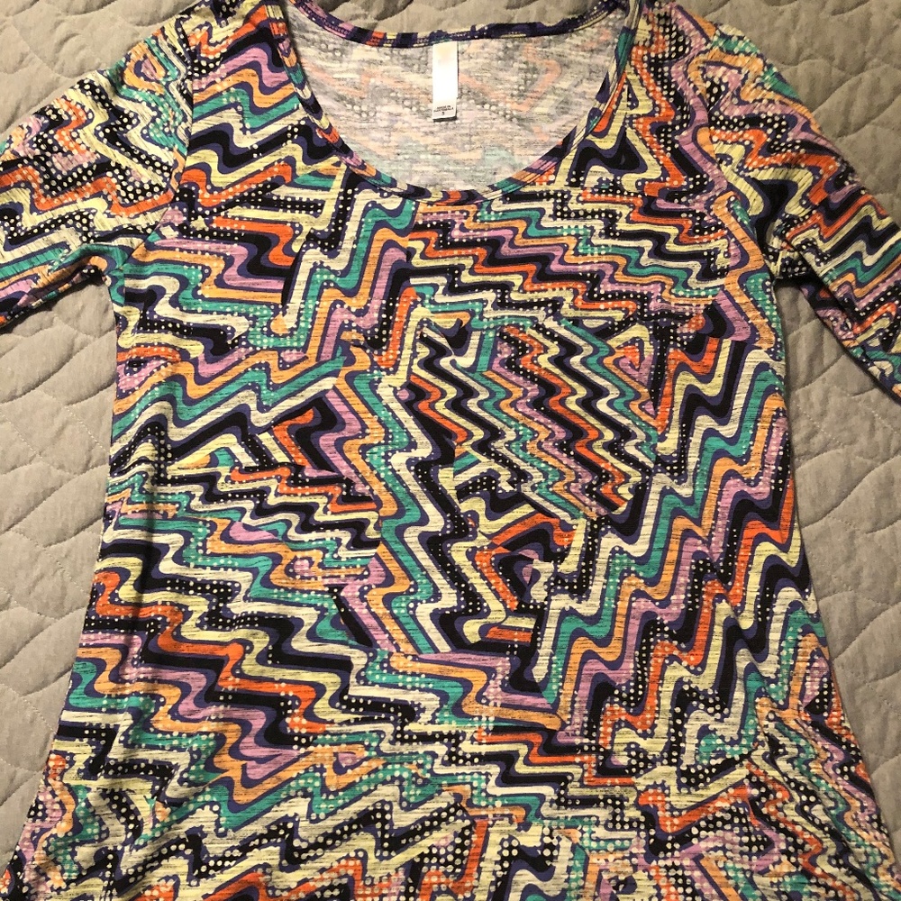 LuLaRoe Lynnae Top